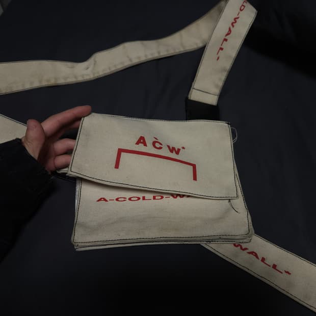 A COLD WALL 캔버스 유틸리티 홀스터백