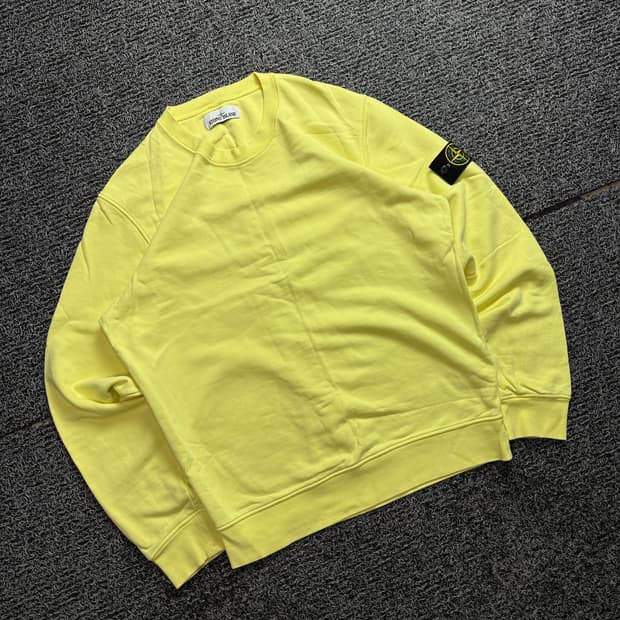 스톤아일랜드 정품 옐로우 라운드넥 스웻셔츠 2514