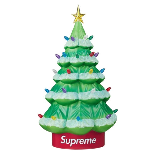 슈프림 홀리데이 크리스마스 트리