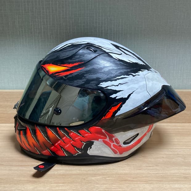 홍진 알파11 안티베놈 헬멧 XL