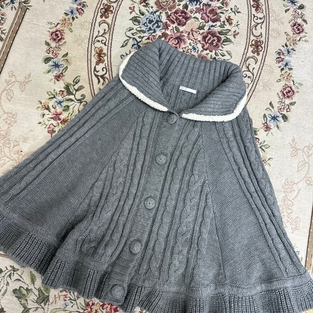 일본빈티지 케이블 니트 버튼 케이프 사와코 모리걸 케이프 판초 코트