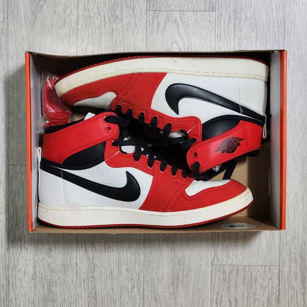 조던 1 KO 시카고 2021 (285cm