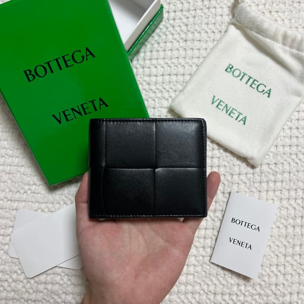 (새상품급 풀구성) 보테가베네타 맥시 반지갑