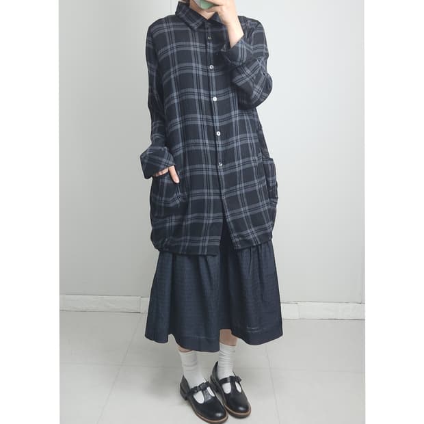 볼륨 포켓 롱 블라우스