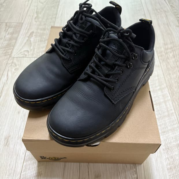 닥터마틴 리더 블랙 레더 260