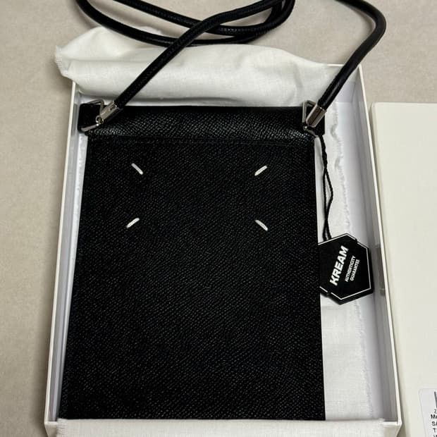 [새상품] 메종마르지엘라 폰파우치백 폰홀더백 미니백 블랙