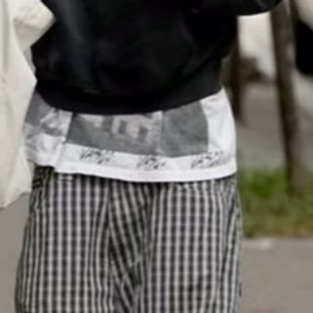 리바이스 체크쇼츠 구해요