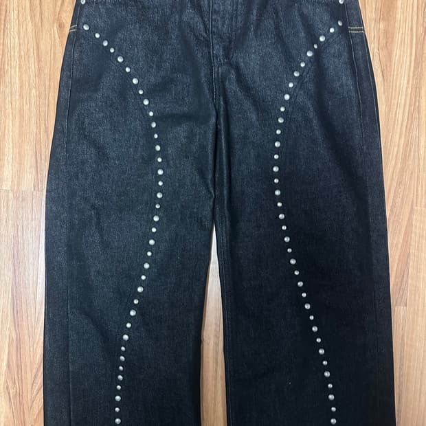 EERST 스터드 누보 진