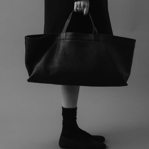 네세서리 와이드백