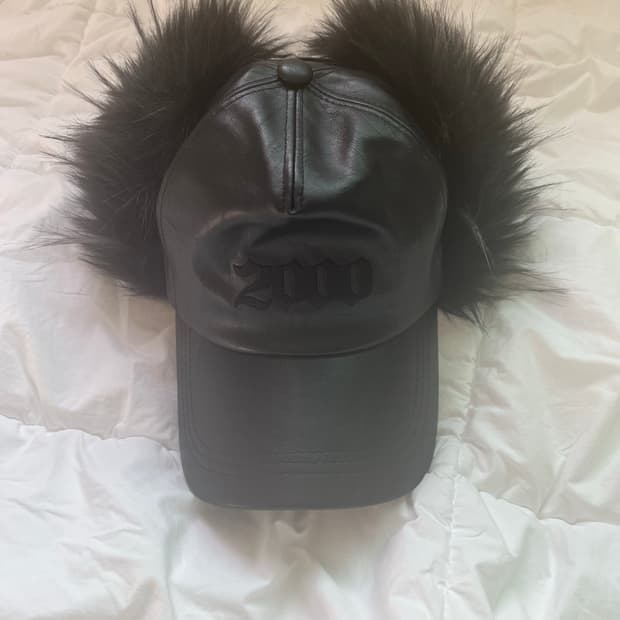 2000 Archives 퍼 이어플랩 비니