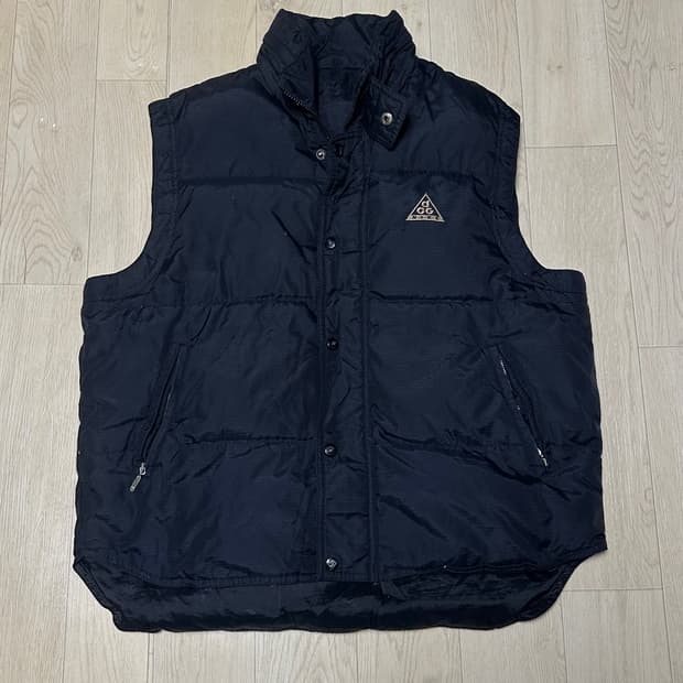 나이키 90s acg 블랙 패딩 조끼