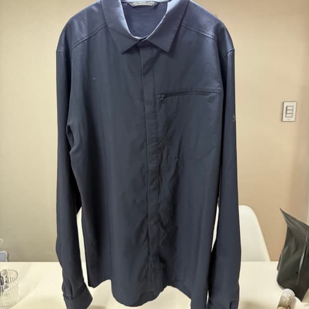 아크테릭스 스카이라인 셔츠