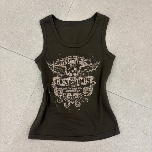 카키 해골 프린팅 슬리브리스