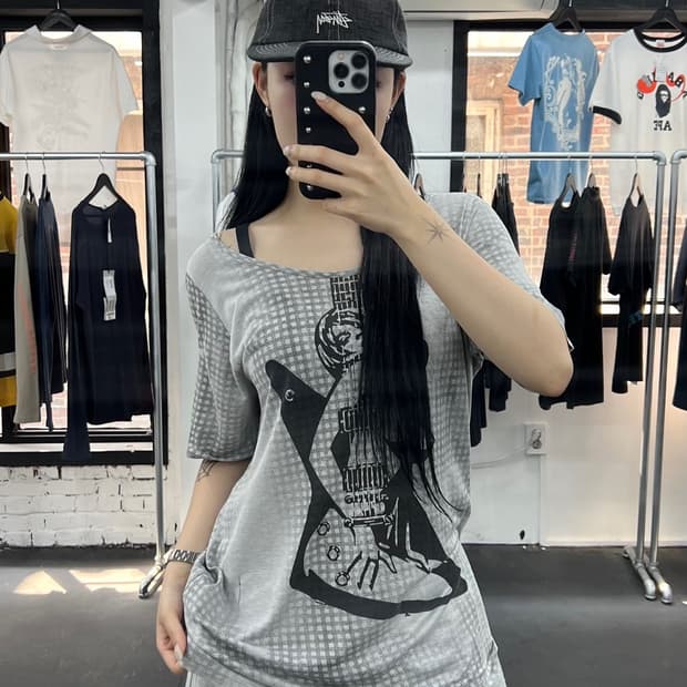 히스테릭 글래머 기타걸 프린팅 티셔츠