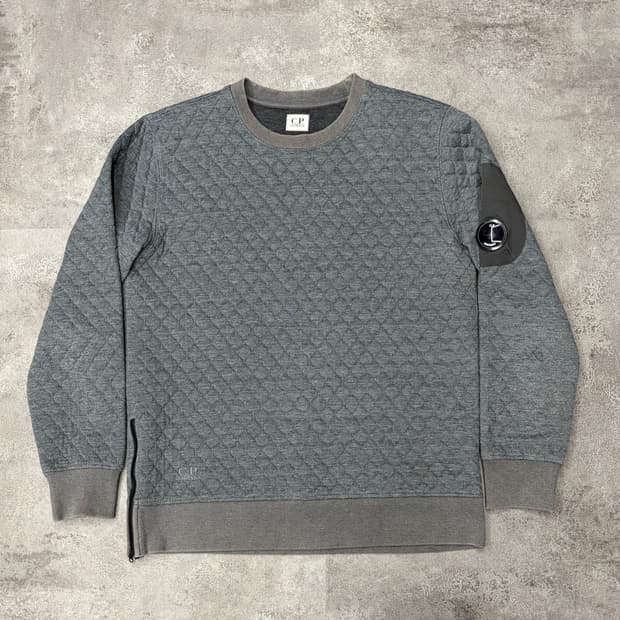 CP컴퍼니 렌즈 와플 맨투맨 그레이