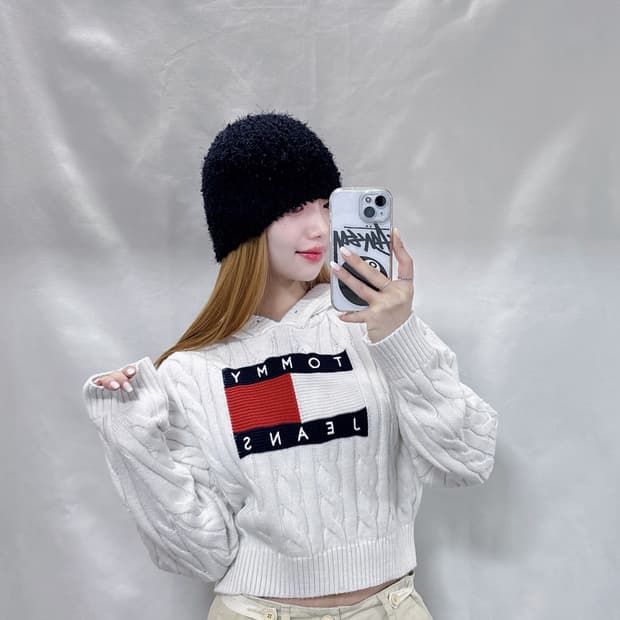 타미힐피거 화이트 꽈배기 니트 후드 