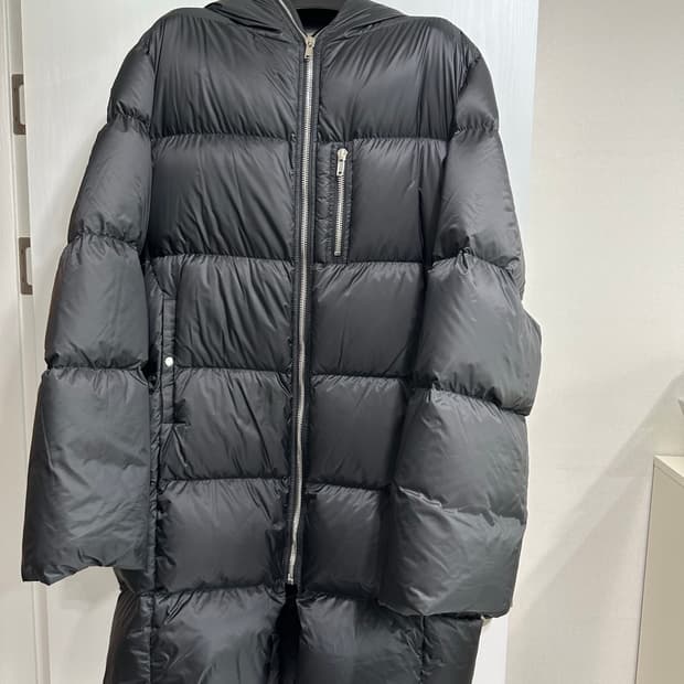 몽클레어x릭오웬스김프패딩 새상품 3size 판매합니다