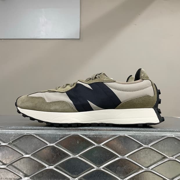 뉴발란스 327 알루미늄 코버트 그린 270