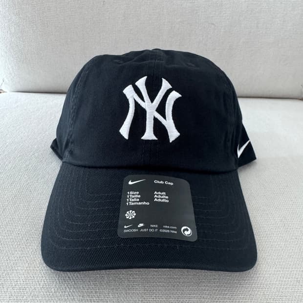 NIKE X MLB NEW YORK YANKEES LOGO CAP