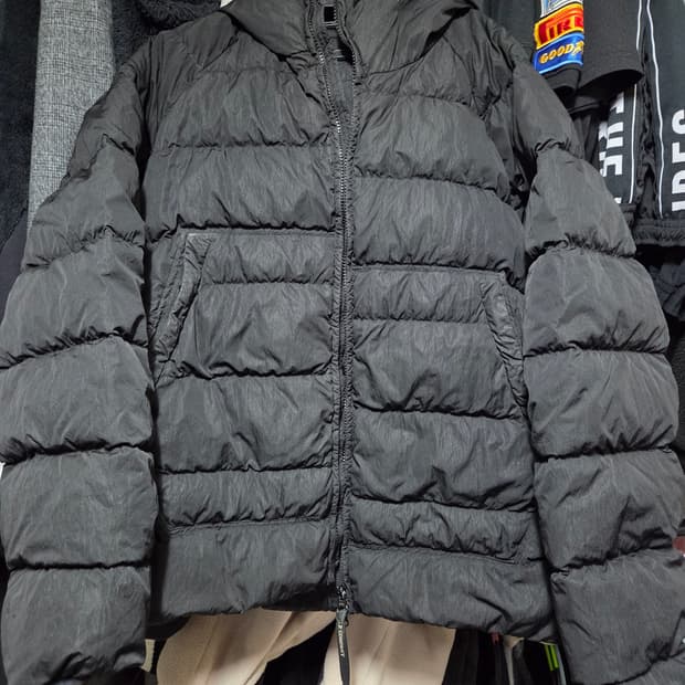 CP컴퍼니 에코 크롬 R 패딩 L