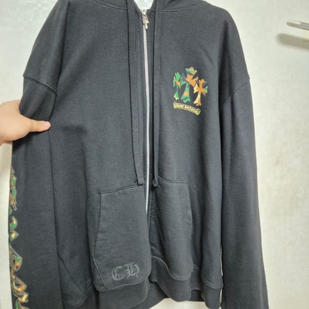 [L] 크롬하츠 카모 홀스슈 후드집업 판매