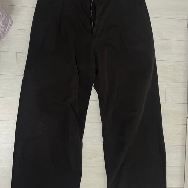 해칭룸 Triangle Trousers V2