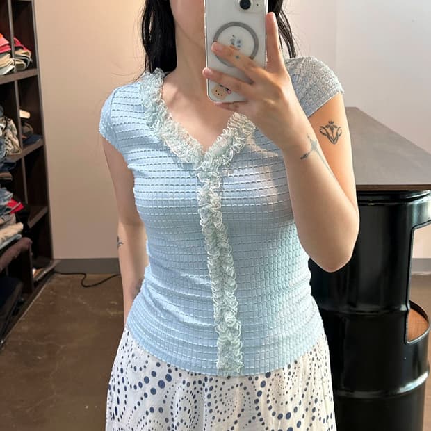 빈티지 프릴 슬림 탑