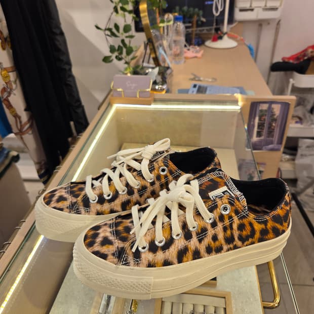 컨버스 레오파드  호피 플랫폼 스니커즈