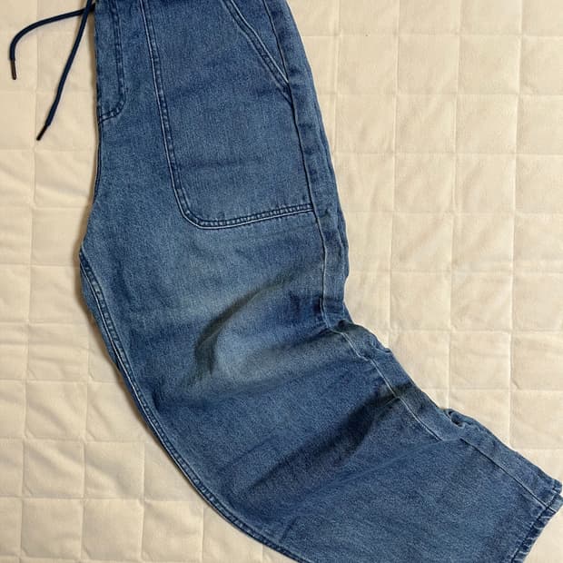 [28] 슬로우보이 와이드핏 퍼티그 밴디드 데님 팬츠