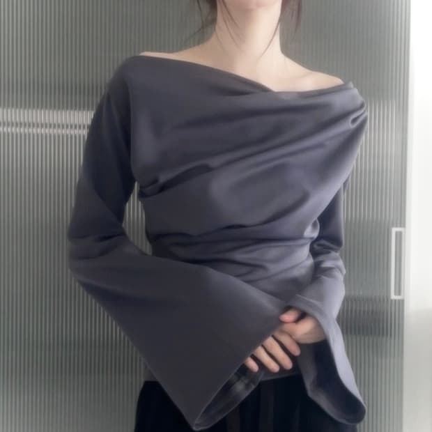 flared sleeve drape blouse