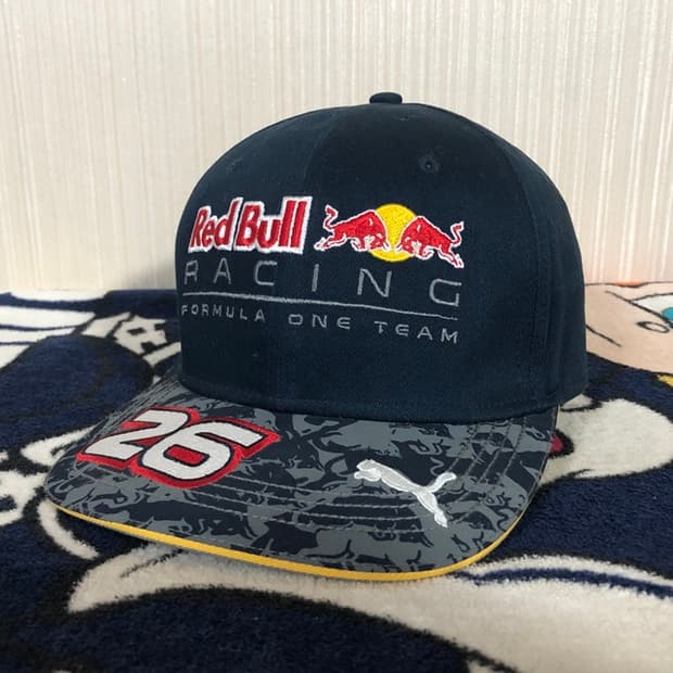 포뮬러 원(F1) 푸마 레드불레이싱 드라이버캡/모자 #26 다닐 크비야트