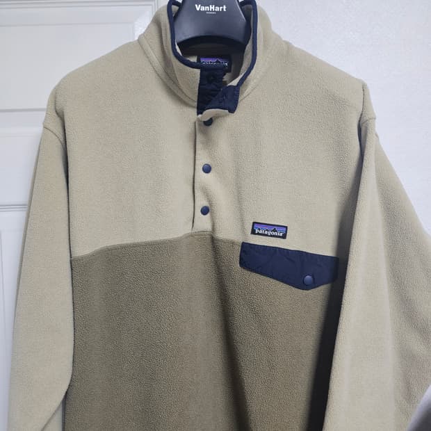 파타고니아 신칠라 L 애쉬탄