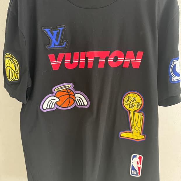 루이비통 NBA 한정판 콜라보 반팔티 XL