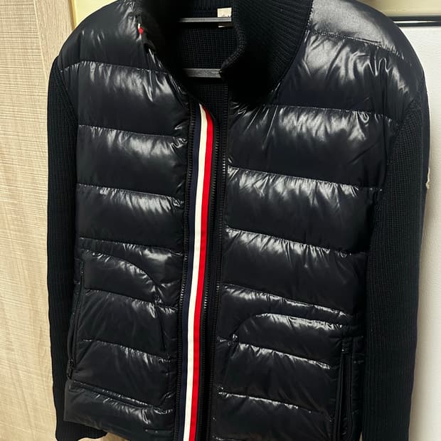 몽클레어 니트 패딩 트리콧 다크네이비 L 상태 8/10