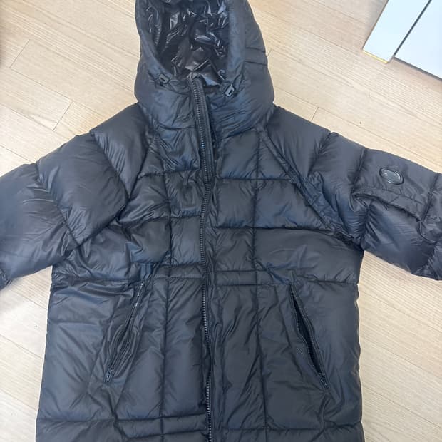 CP컴퍼니 DD쉘 블랙 패딩