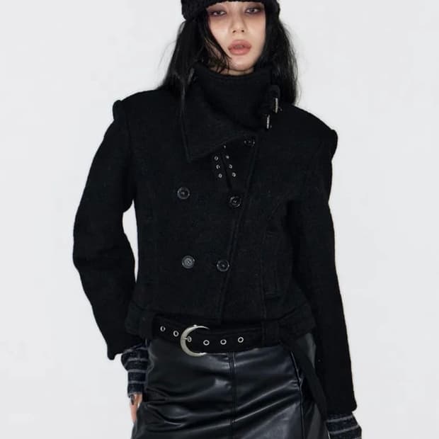 낫노잉 더블하이넥코트 양도