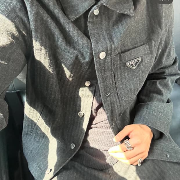 프라다 24 쉐브론 데님자켓