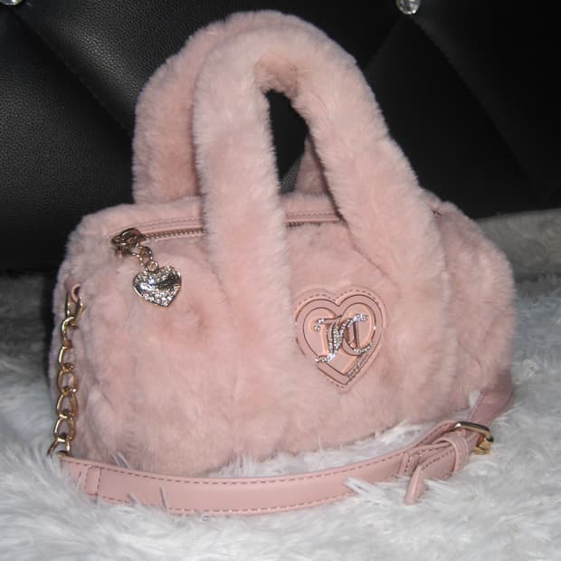 쥬시꾸뛰르 핑크 퍼 크로스백 가방