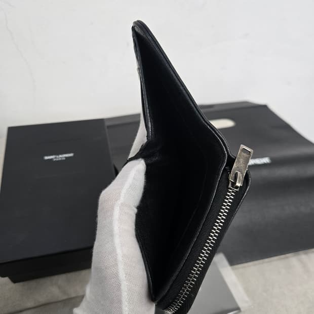 [보증서 정품] 입생로랑 지퍼어라운드 중지갑