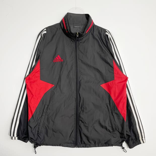 E2 아디다스 바람막이 100사이즈