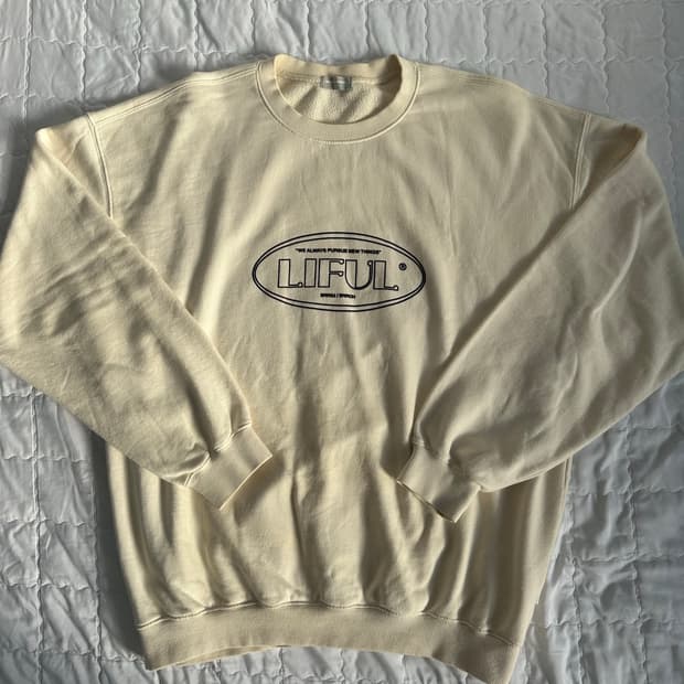 라이풀 아이보리 맨투맨 1사이즈