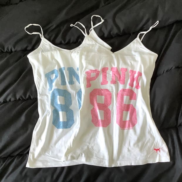 빅토리아시크릿 핑크 레터링 탱크탑 나시