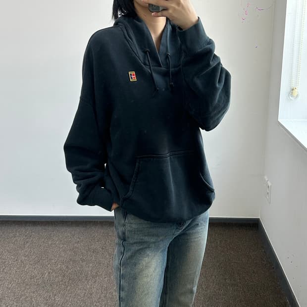 Nike 나이키 스몰로고 다크 네이비 후드티