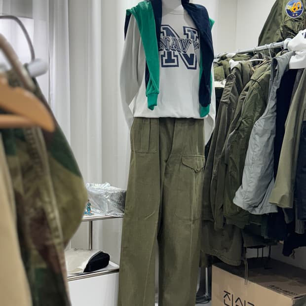 밀리마켓 쇼룸입니다