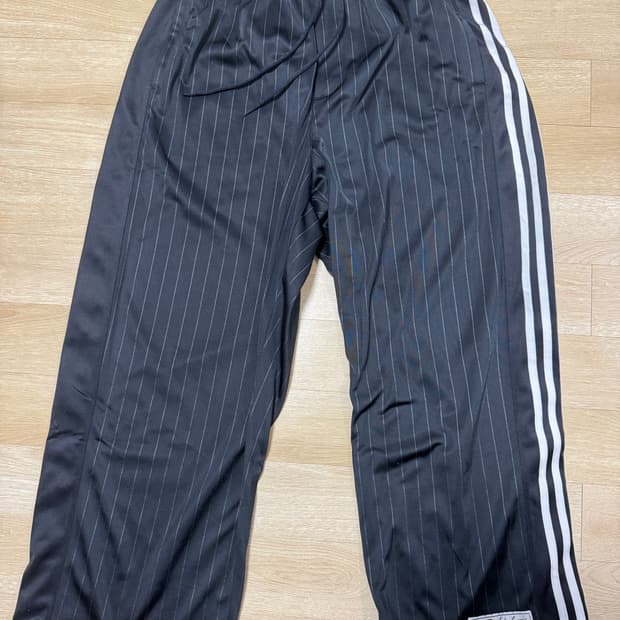 Y-3 바스켓볼 트랙팬츠 블랙