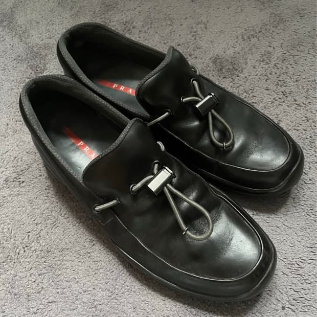 프라다 로퍼 270