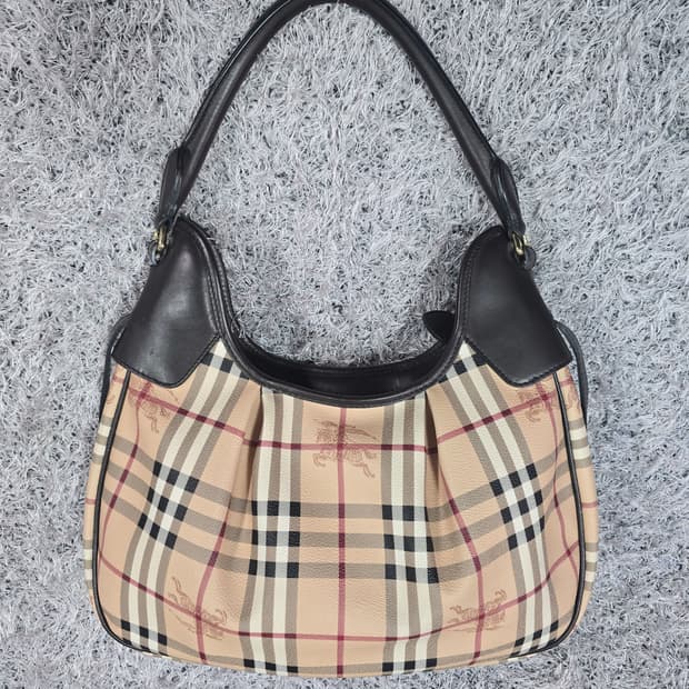 버버리 노바 체크 숄더백