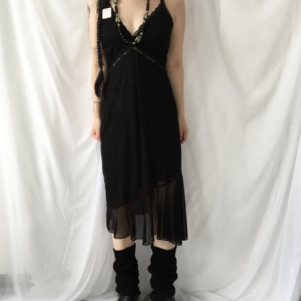 Lace trimming sleeveless onepiece