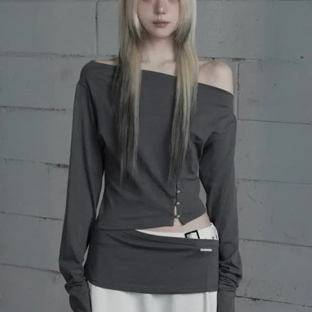 에트오소메/ Cut-Out Open Long Sleeve
