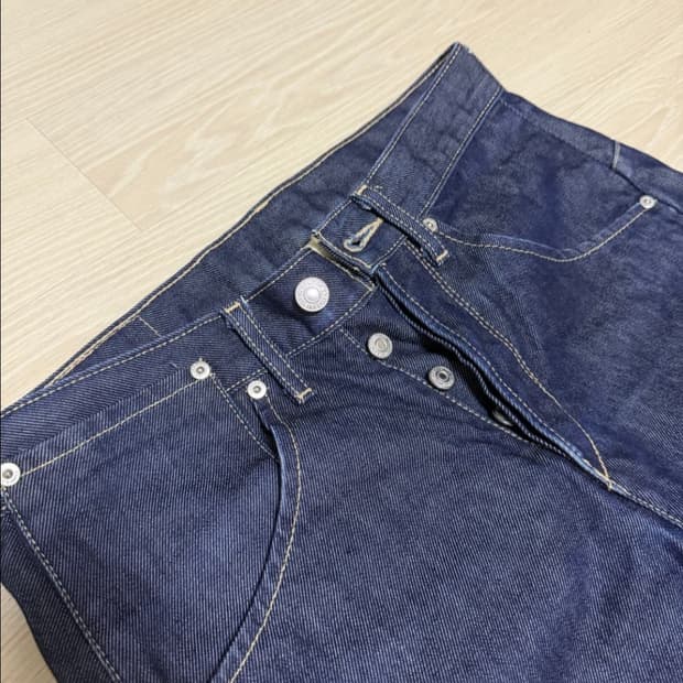 리바이스 엔지니어드진